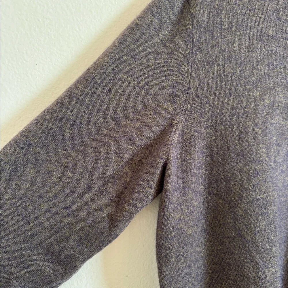 Black Brown 1826 Men’s v-neck cashmere sweater